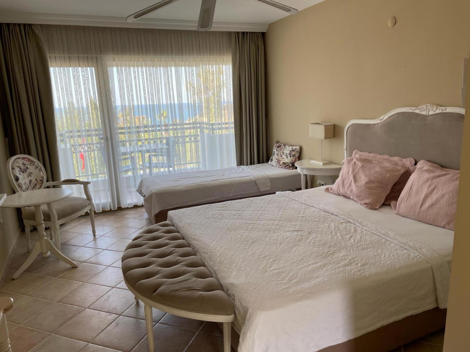 Hotel Carina Kusadası Eksteriør billede