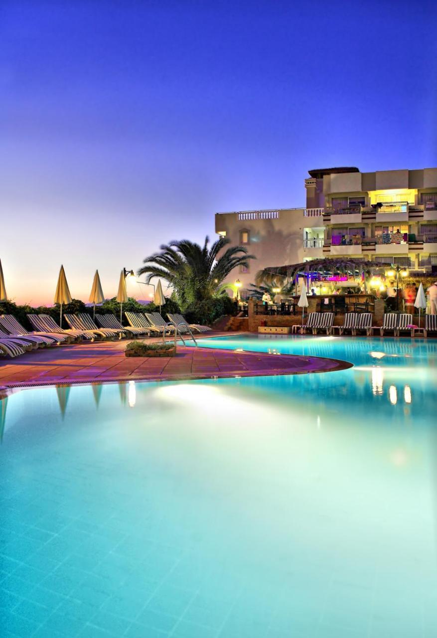 Hotel Carina Kusadası Eksteriør billede